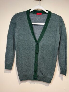 Altea Fine-Knit v-neck cardigan made in Italy 100% merino wool